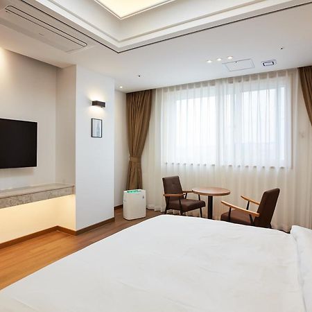 Noble Stay Hotel Gwangju Metropolitan City Екстериор снимка