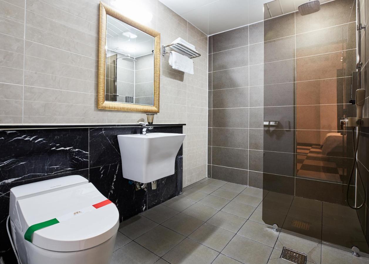 Noble Stay Hotel Gwangju Metropolitan City Екстериор снимка