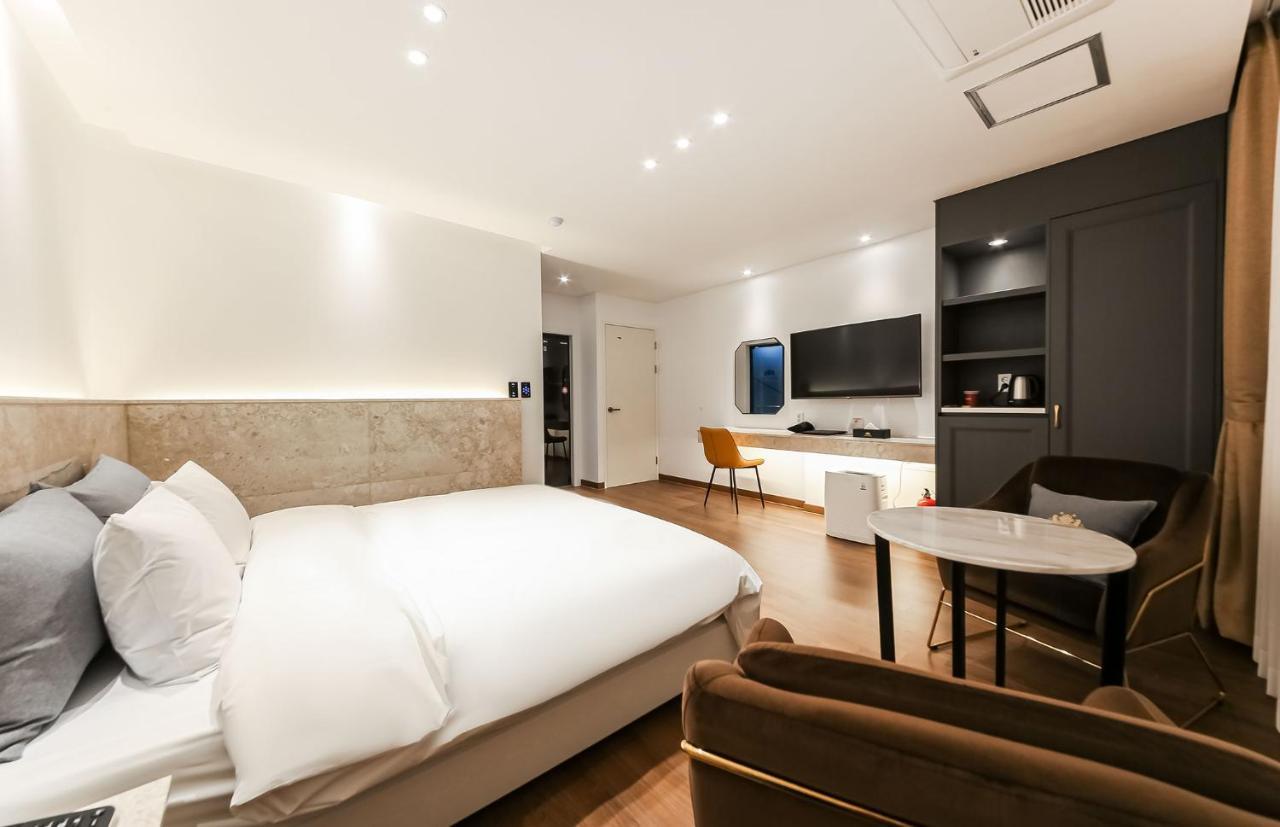 Noble Stay Hotel Gwangju Metropolitan City Екстериор снимка